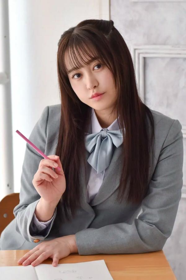   [LOVEPOP] Shizuna Ito 伊藤しずな Photoset 05 清纯校服制服美腿写真第11张图片