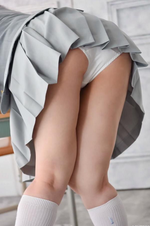   [LOVEPOP] Shizuna Ito 伊藤しずな Photoset 05 清纯校服制服美腿写真第78张图片