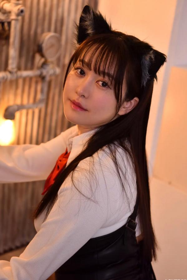   [LOVEPOP] Shizuna Ito 伊藤しずな Photoset 03 猫耳黑丝性感制服写真第28张图片