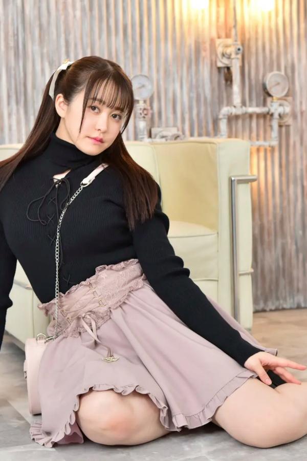   [LOVEPOP] Shizuna Ito 伊藤しずな Photoset 01 甜美短裙性感诱惑美腿私房照第62张图片
