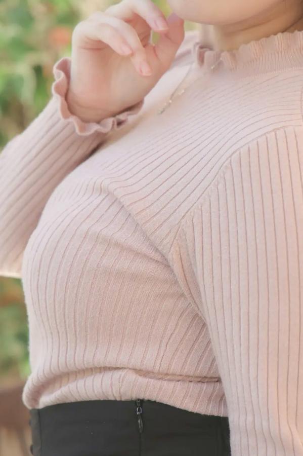  [LOVEPOP] 新穂純麗 Sumire Niibo Photoset 03 日系清纯毛衣短裙家居私房诱惑写真第24张图片