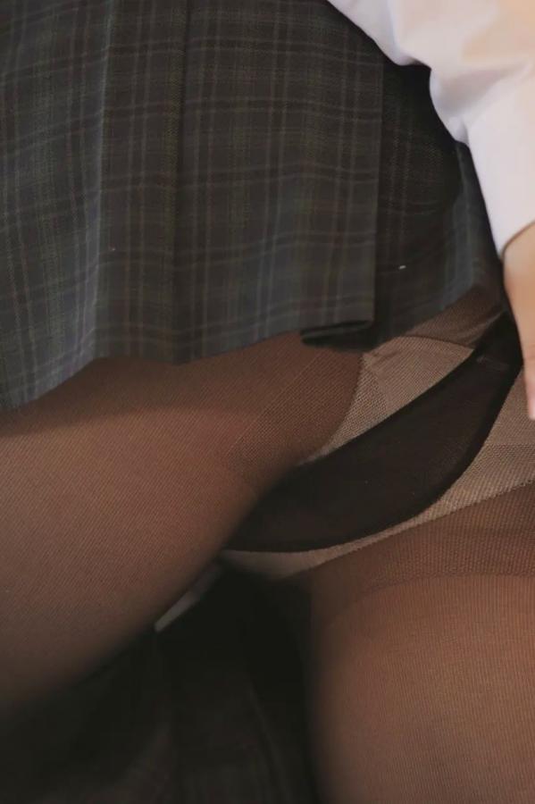   [LOVEPOP] Sumire Niibo 新穂純麗 Photoset 02 日系校服黑丝美腿性感写真第36张图片