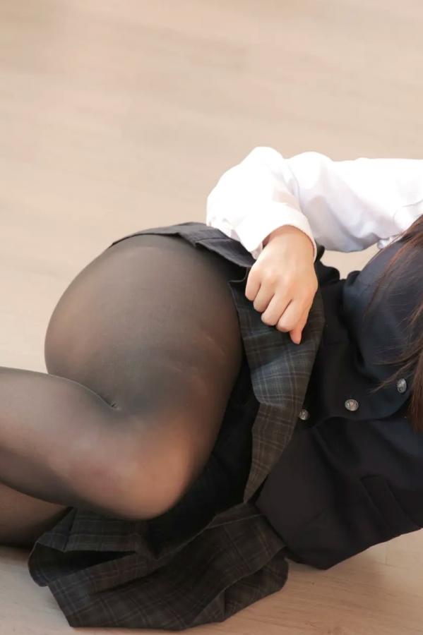   [LOVEPOP] Sumire Niibo 新穂純麗 Photoset 02 日系校服黑丝美腿性感写真第78张图片