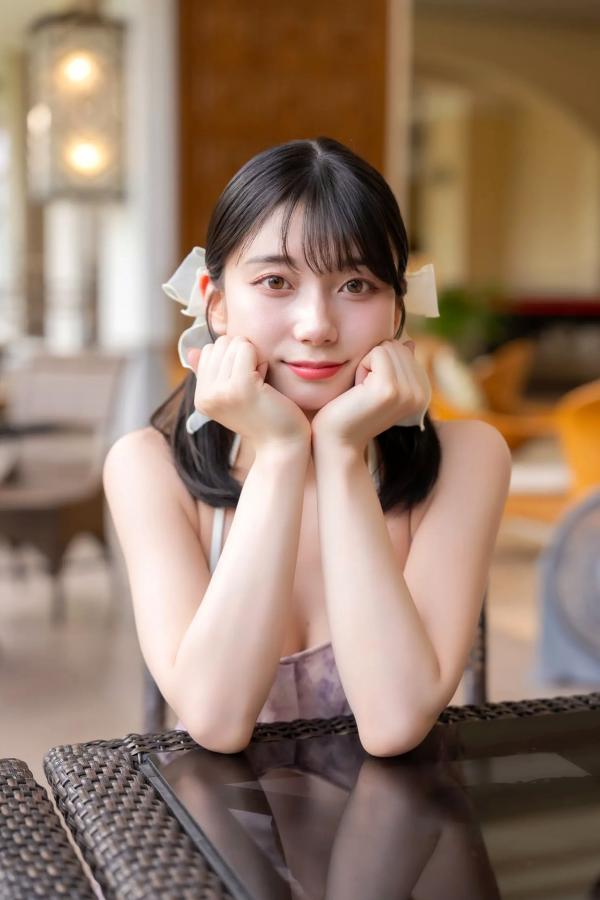    瀬戸環奈 - I`m setokan：日本女神清新家居与夜间泳池比基尼性感写真第11张图片