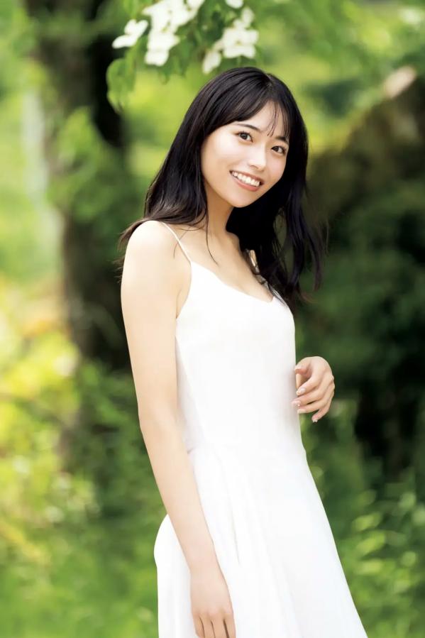    中西花 - プレミアムな初水着 日本美少女甜美比基尼性感私房写真第6张图片