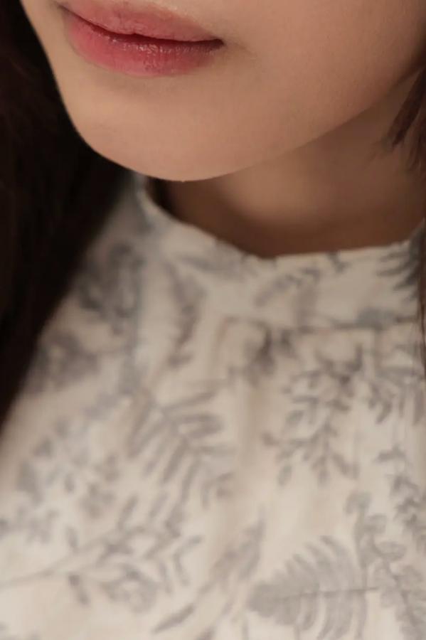   [LOVEPOP] Asuka Nekomiya 猫宮あすか Photoset 09 清新碎花裙优雅私房写真第4张图片
