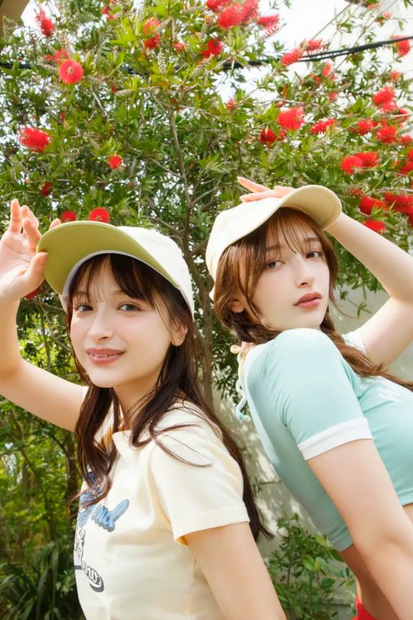    Erika & 百瀬まりな - エリマリ姉妹 清新阳光与性感内衣双人私房写真第67张图片