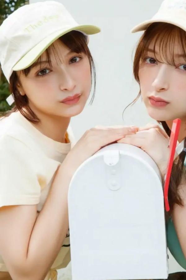    Erika & 百瀬まりな - エリマリ姉妹 清新阳光与性感内衣双人私房写真第70张图片