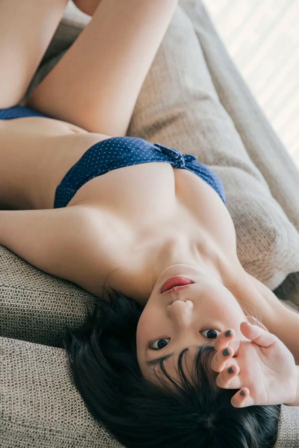    菊地姫奈 - 虚構に恋するプリンセス 日本清纯校服与性感内衣私房写真第17张图片