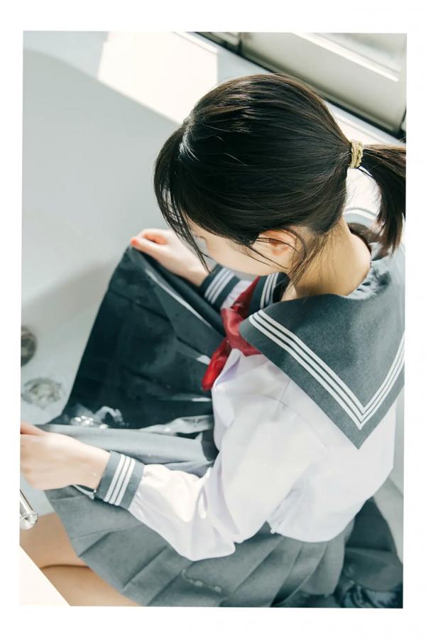    菊地姫奈 - 虚構に恋するプリンセス 日本清纯校服与性感内衣私房写真第64张图片