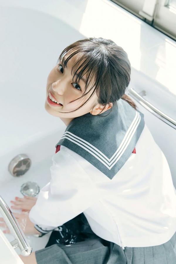    菊地姫奈 - 虚構に恋するプリンセス 日本清纯校服与性感内衣私房写真第65张图片