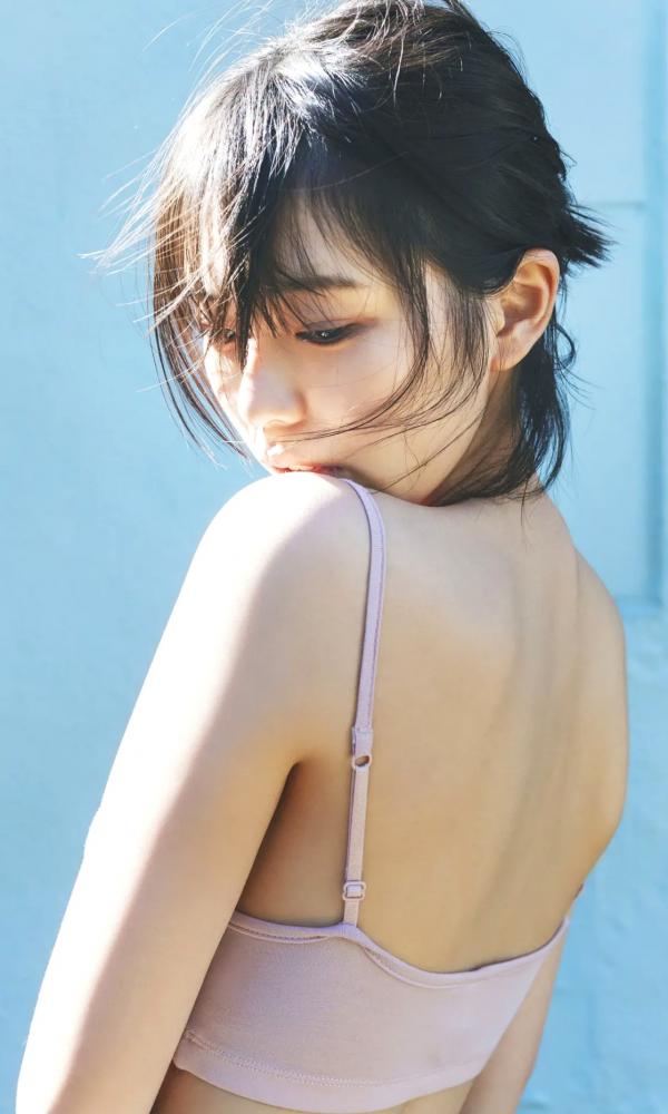    菊地姫奈《春めく、ほのめく》日系清新居家比基尼性感写真第4张图片