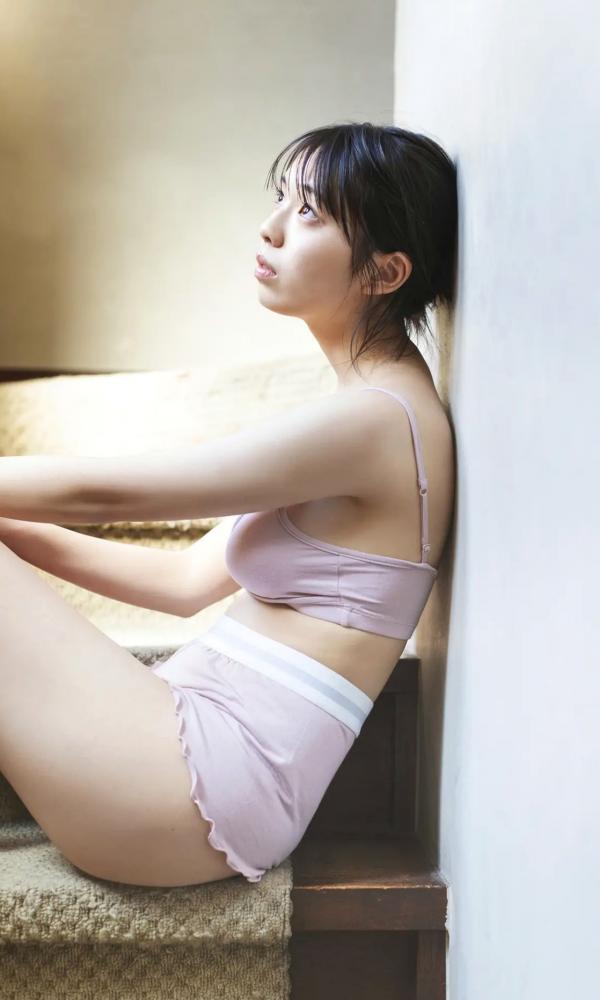    菊地姫奈《春めく、ほのめく》日系清新居家比基尼性感写真第6张图片