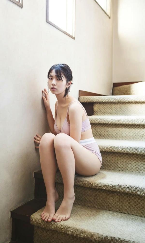    菊地姫奈《春めく、ほのめく》日系清新居家比基尼性感写真第9张图片