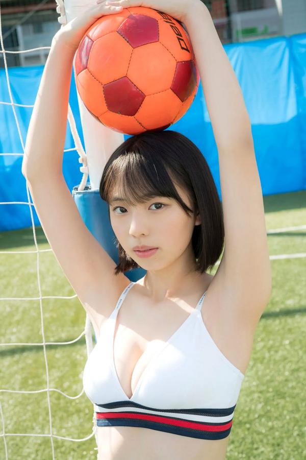    菊地姫奈 - コスプレ対決3：性感足球宝贝与俏皮猫娘cosplay写真第33张图片