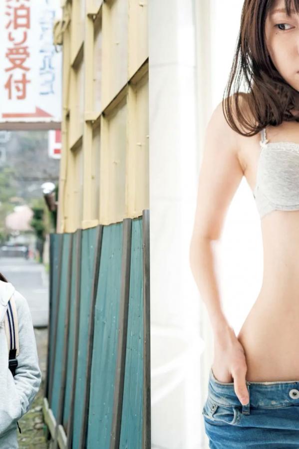   《GIRLS graph. 002 えなこ 篠崎こころ 高梨瑞樹 清瀬汐希 あまつまりな》日本户外性感比基尼美胸女神写真第13张图片