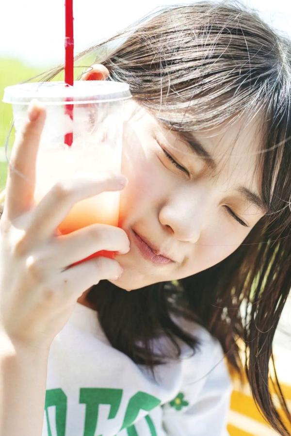   菊地姫奈 - GROWING UP！车内清新比基尼写真 纯欲性感大片第3张图片