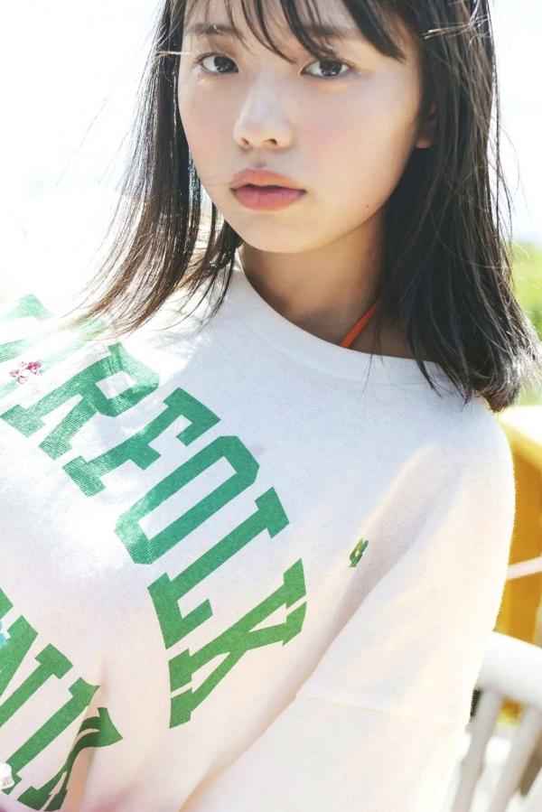   菊地姫奈 - GROWING UP！车内清新比基尼写真 纯欲性感大片第4张图片