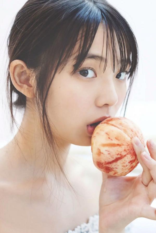   菊地姫奈 - GROWING UP！车内清新比基尼写真 纯欲性感大片第30张图片