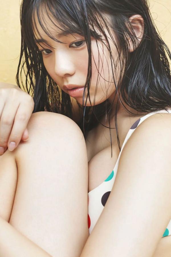   菊地姫奈 - GROWING UP！车内清新比基尼写真 纯欲性感大片第34张图片