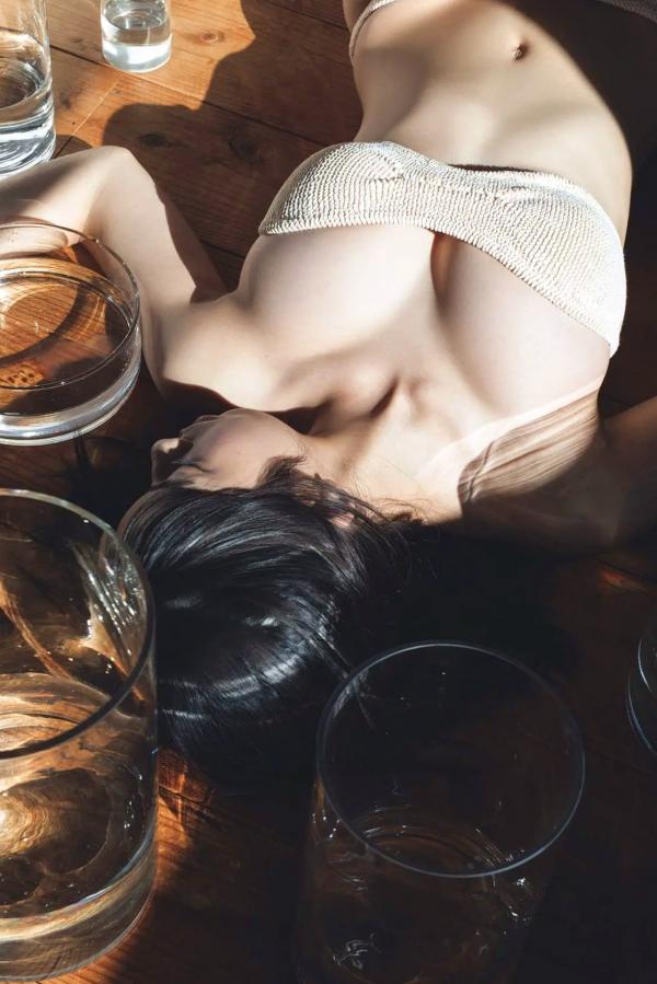   菊地姫奈 - GROWING UP！车内清新比基尼写真 纯欲性感大片第50张图片