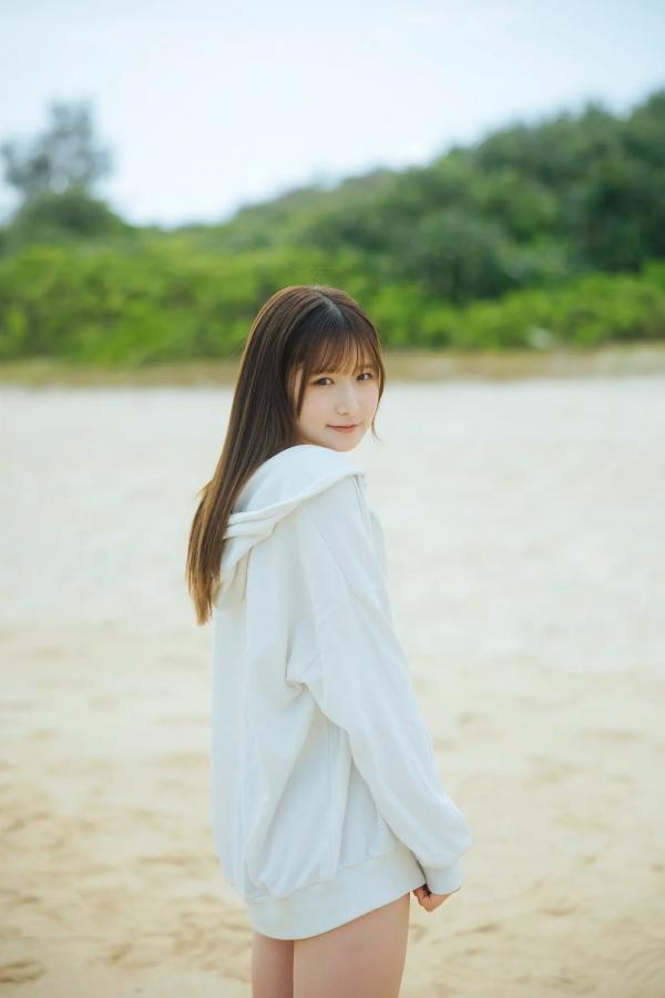    貝賀琴莉 - FLYAWAY 日本清纯美少女海边泳池比基尼写真第45张图片