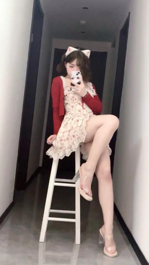    Bangni邦尼 - 限定女友 居家萌系猫耳碎花裙清纯私房美腿写真第22张图片
