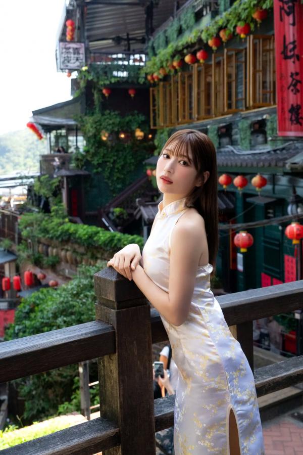   雪平莉左 台湾九份复古旗袍与性感比基尼写真第20张图片