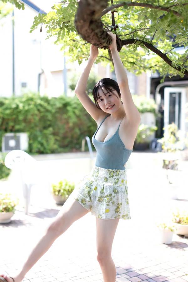    白濱美兎 - 稍显成熟的微熟性感 日系清纯校服与吊带写真第45张图片