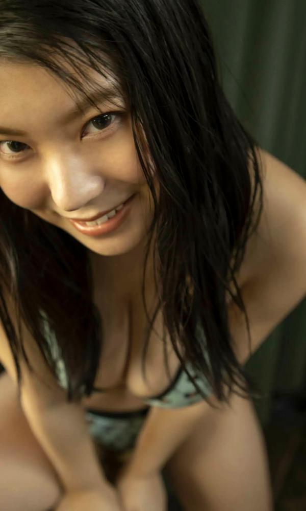    大葉めも - Bloom Forever 性感比基尼写真 丰满身材与诱惑眼神第22张图片
