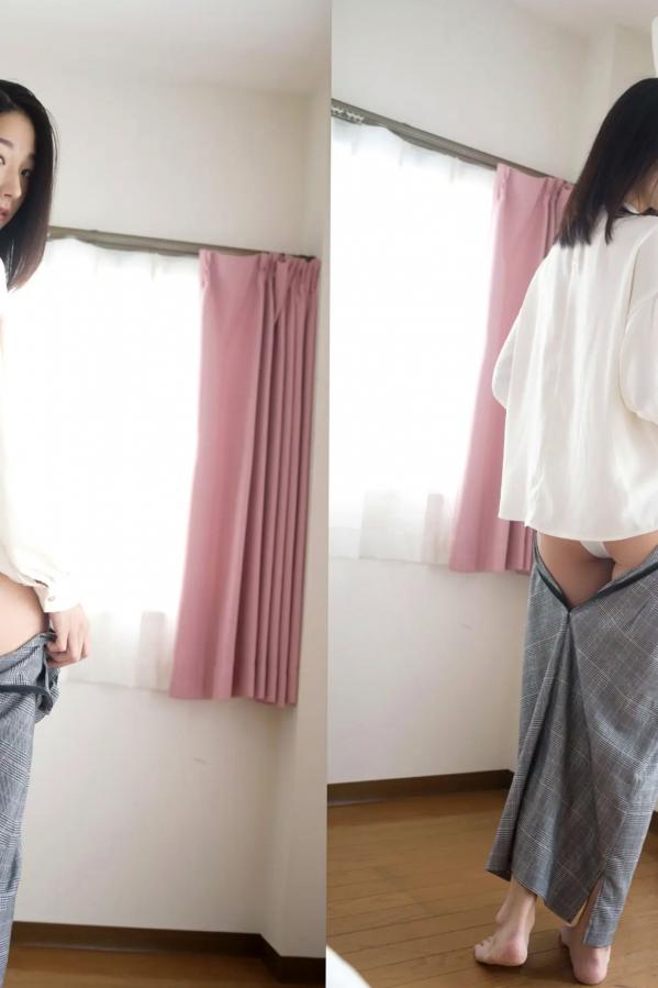   《大塚びる - ぶる姉コンプリート》日本性感女神家居私房照 粉色泳装比基尼美臀写真第11张图片