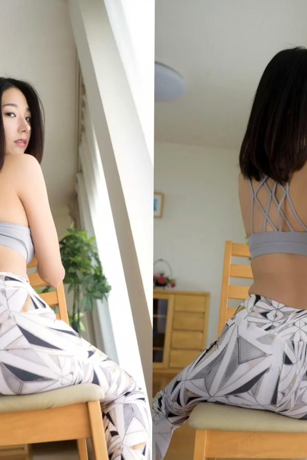  《大塚びる - ぶる姉コンプリート》日本性感女神家居私房照 粉色泳装比基尼美臀写真第48张图片