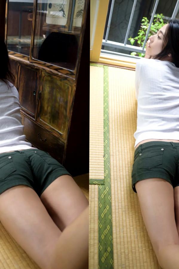   《大塚びる - ぶる姉コンプリート》日本性感女神家居私房照 粉色泳装比基尼美臀写真第71张图片