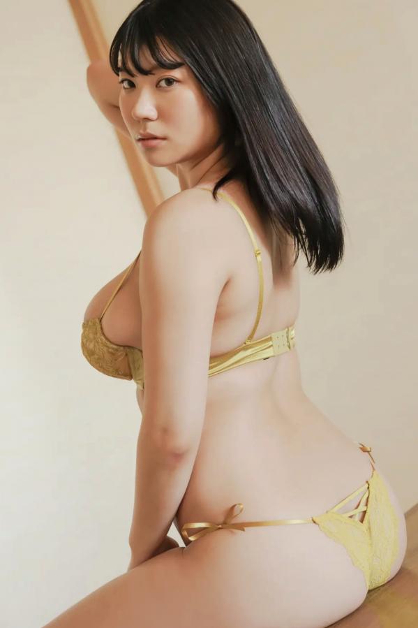   大葉めも《Kiss You》性感比基尼私房写真 湿身诱惑极品爆乳美图第58张图片