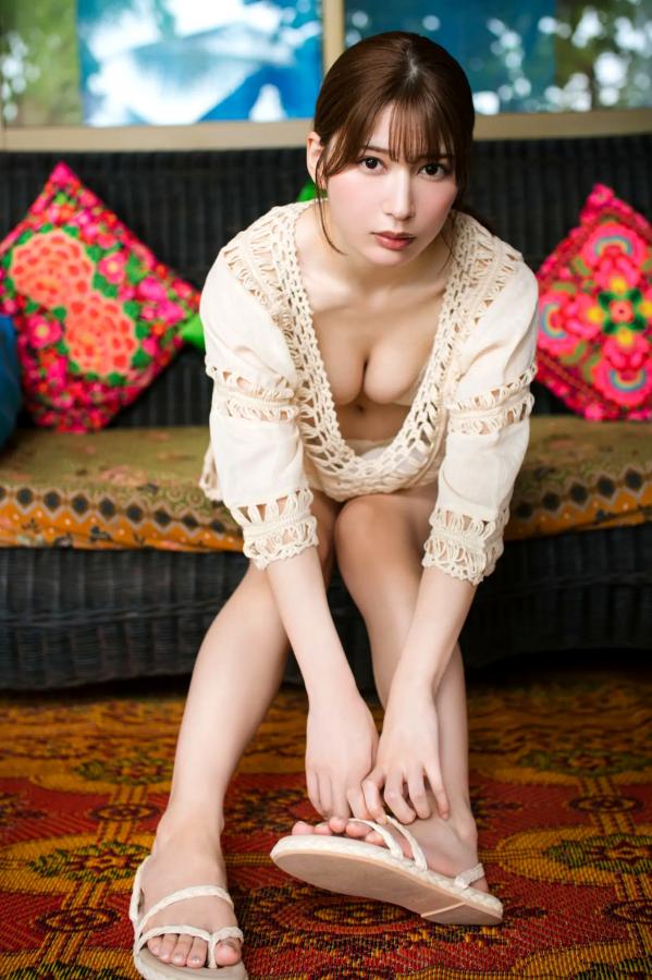   雪平莉左《キミが微笑めば…世界が微笑む！！》日本女神海滩比基尼清新性感私房写真第40张图片