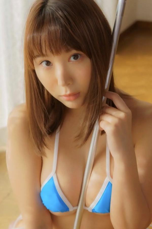    日向葵衣 - パイスラ女神 日系家居性感比基尼斜挎切胸私房写真第43张图片
