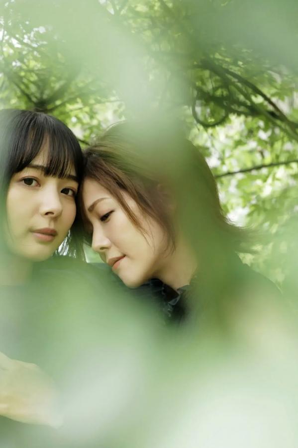    高宮まり x 岡田紗佳 - 牌 x 牌 Ⅱ：性感内衣与黑丝皮衣诱惑写真第49张图片