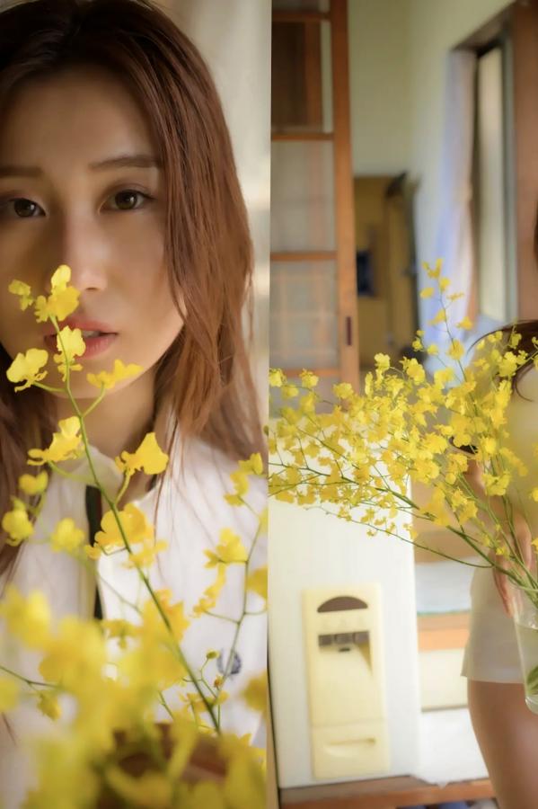   朝倉ここな - COCONANA 日系清纯JK制服与海滩比基尼户外写真第29张图片