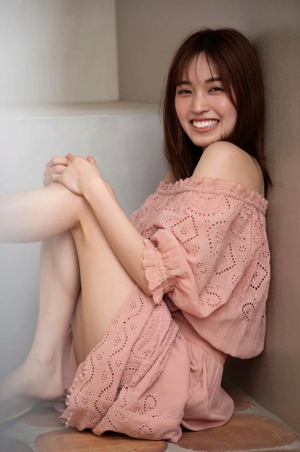    村島未悠《Comfy Climate》沙滩比基尼与家居内衣性感写真第10张图片