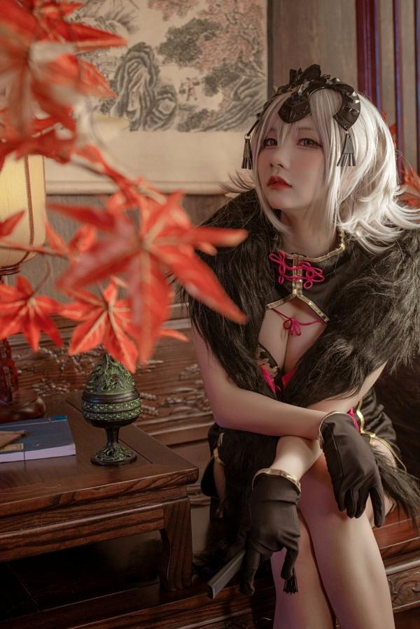    是一只熊仔吗-贞德-Jeanne-d-Arc-Alter黑贞德国风旗袍性感COS写真第3张图片