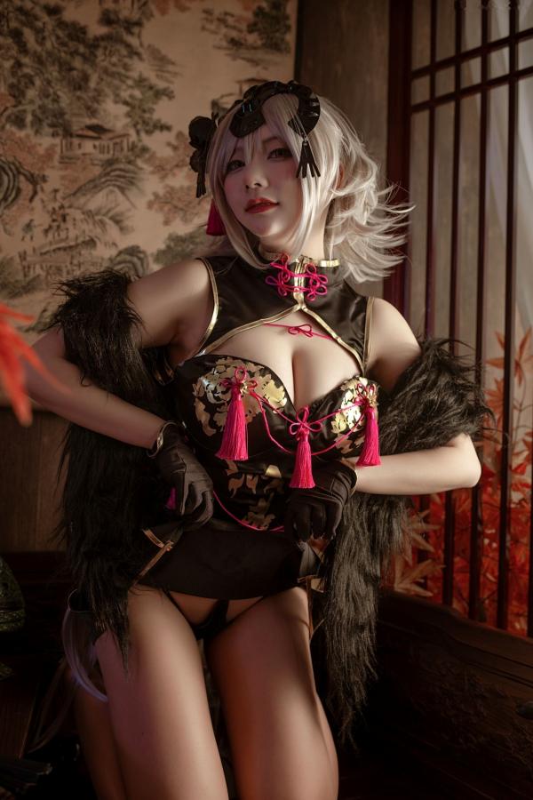    是一只熊仔吗-贞德-Jeanne-d-Arc-Alter黑贞德国风旗袍性感COS写真第23张图片