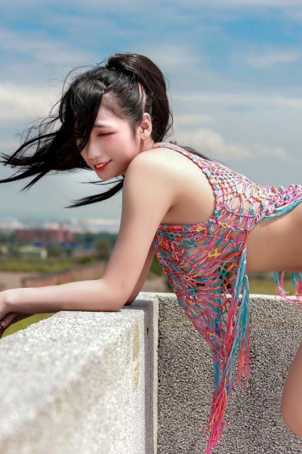   JVID吴紫欣野外露出写真 户外废墟风大尺度性感诱惑图集第14张图片