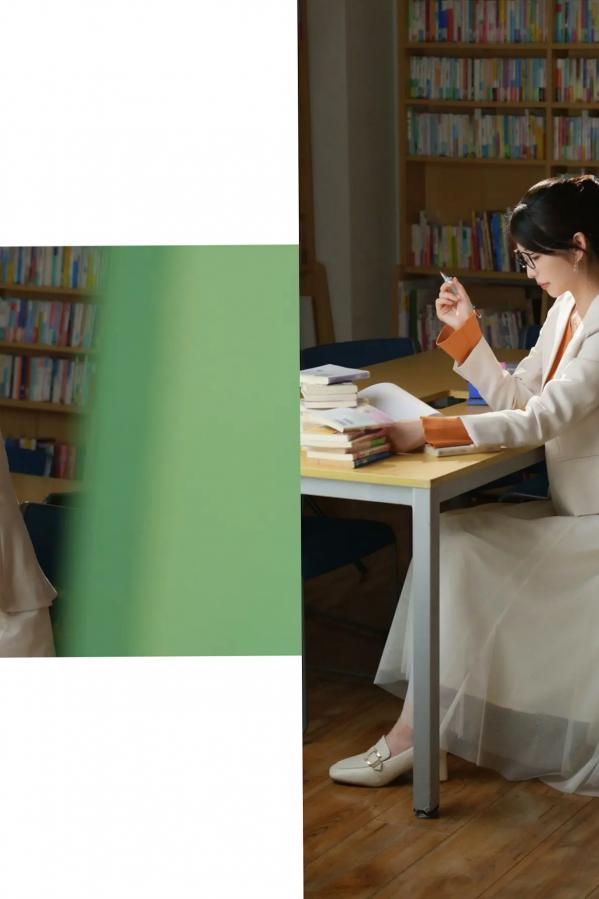   森日向子《僕は、誘惑教師に恋をする Class.02》知性女教师黑丝内衣与泳装诱惑写真第5张图片