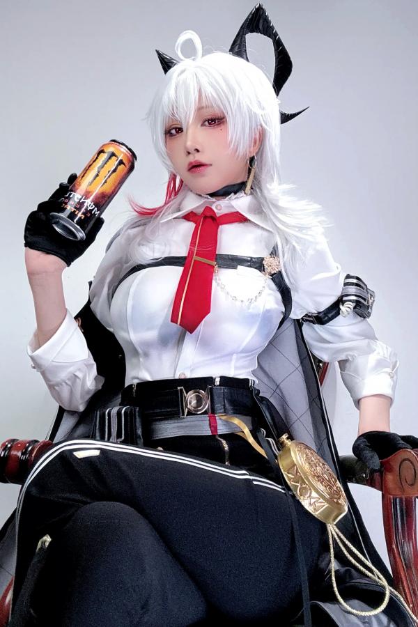   水淼aqua - 赞妮Cosplay黑丝性感魅惑美臀自拍写真第1张图片