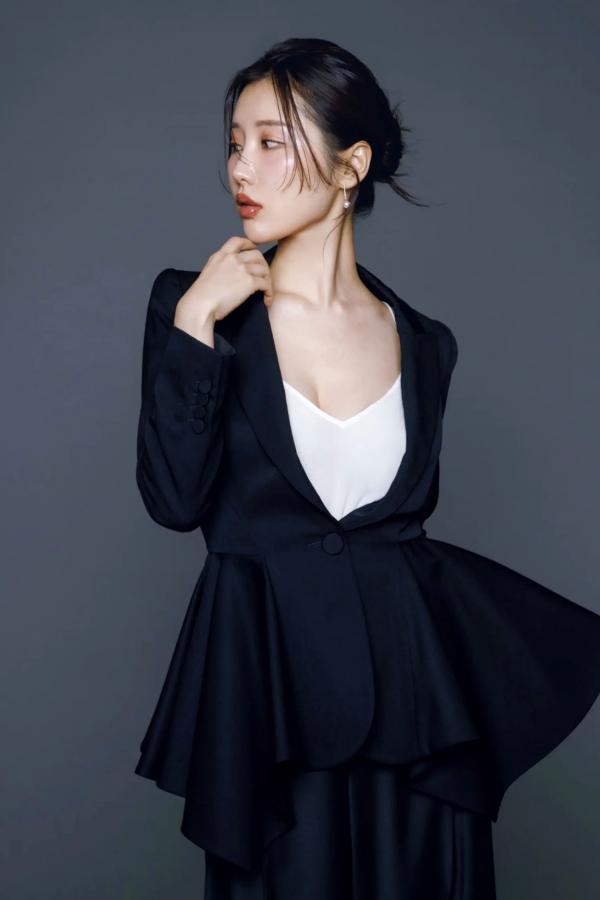    志崎樺音 - unplugged [115P] 日本女神清纯气质写真 室内私房与户外优雅人像第33张图片