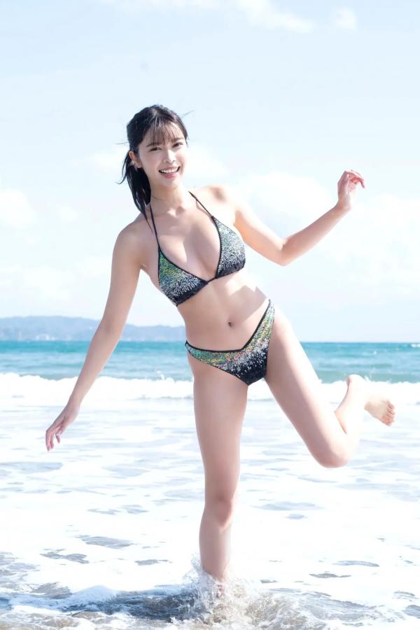   七瀬なな《刺激的に照らされて》阳光泳池比基尼户外海滩性感写真 [63P]第8张图片