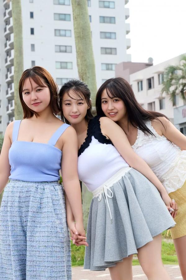   本郷柚巴 溝端葵 髙野真央 - 100％GIRLS！日本清纯性感比基尼写真 [94P]第3张图片