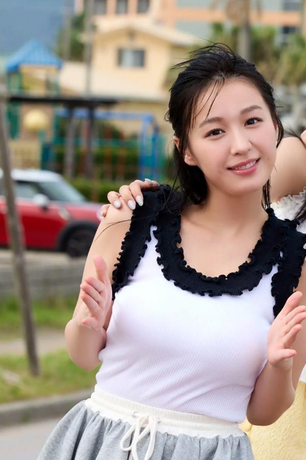   本郷柚巴 溝端葵 髙野真央 - 100％GIRLS！日本清纯性感比基尼写真 [94P]第7张图片