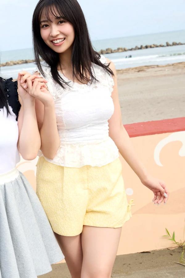   本郷柚巴 溝端葵 髙野真央 - 100％GIRLS！日本清纯性感比基尼写真 [94P]第8张图片