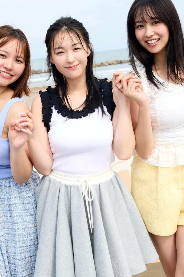  本郷柚巴 溝端葵 髙野真央 - 100％GIRLS！日本清纯性感比基尼写真 [94P]第9张图片